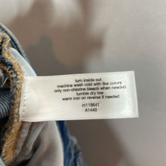 Lane Bryant MIDI Boyfriend Jean Shorts. Size 18. - Picture 9 of 10